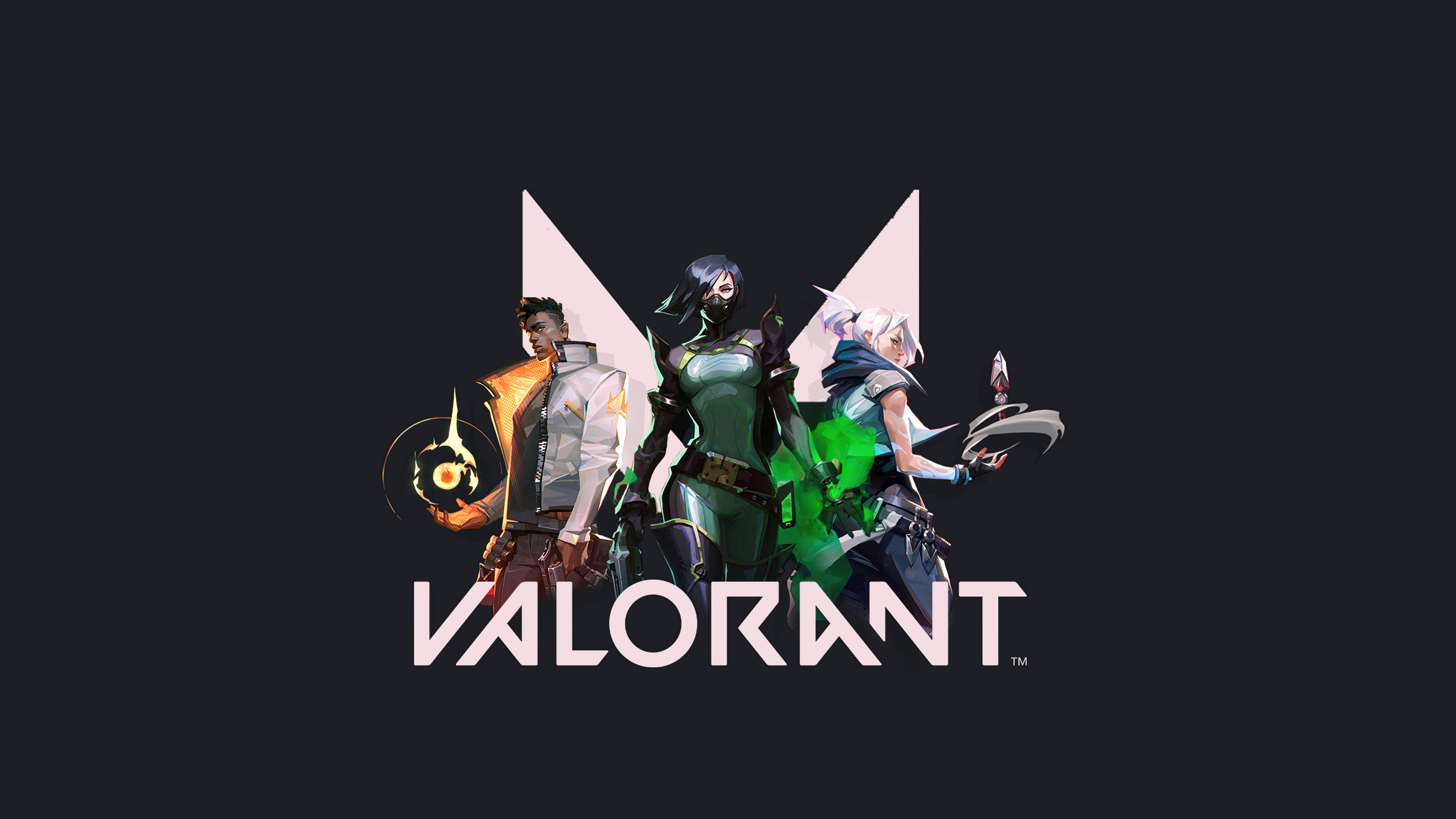 Valorant 桌布 壁紙 — 三個風格化的Valorant特工自信地站在深色背景前，手持發光武器，下方有遊戲標誌。