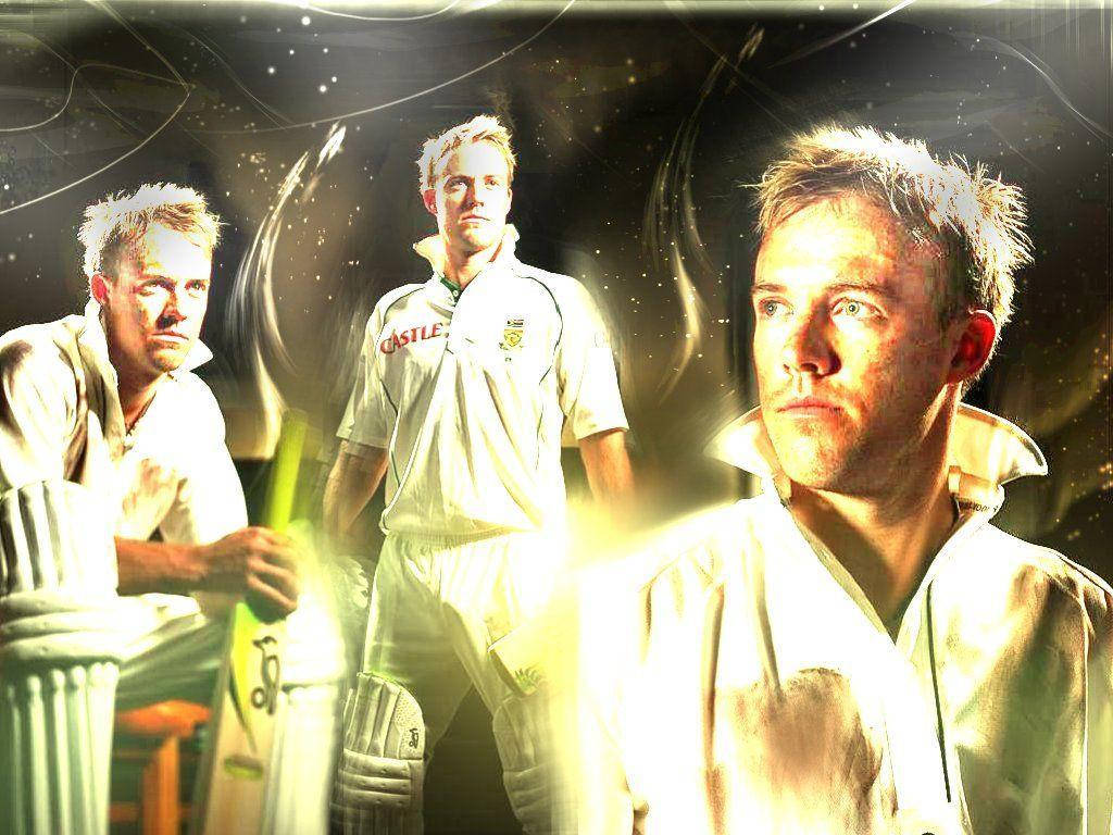 Ab De Villiers 桌布 壁紙 — 三名身穿白色球衣的板球運動員站在發光的宇宙背景前，背景帶有旋轉的光效。