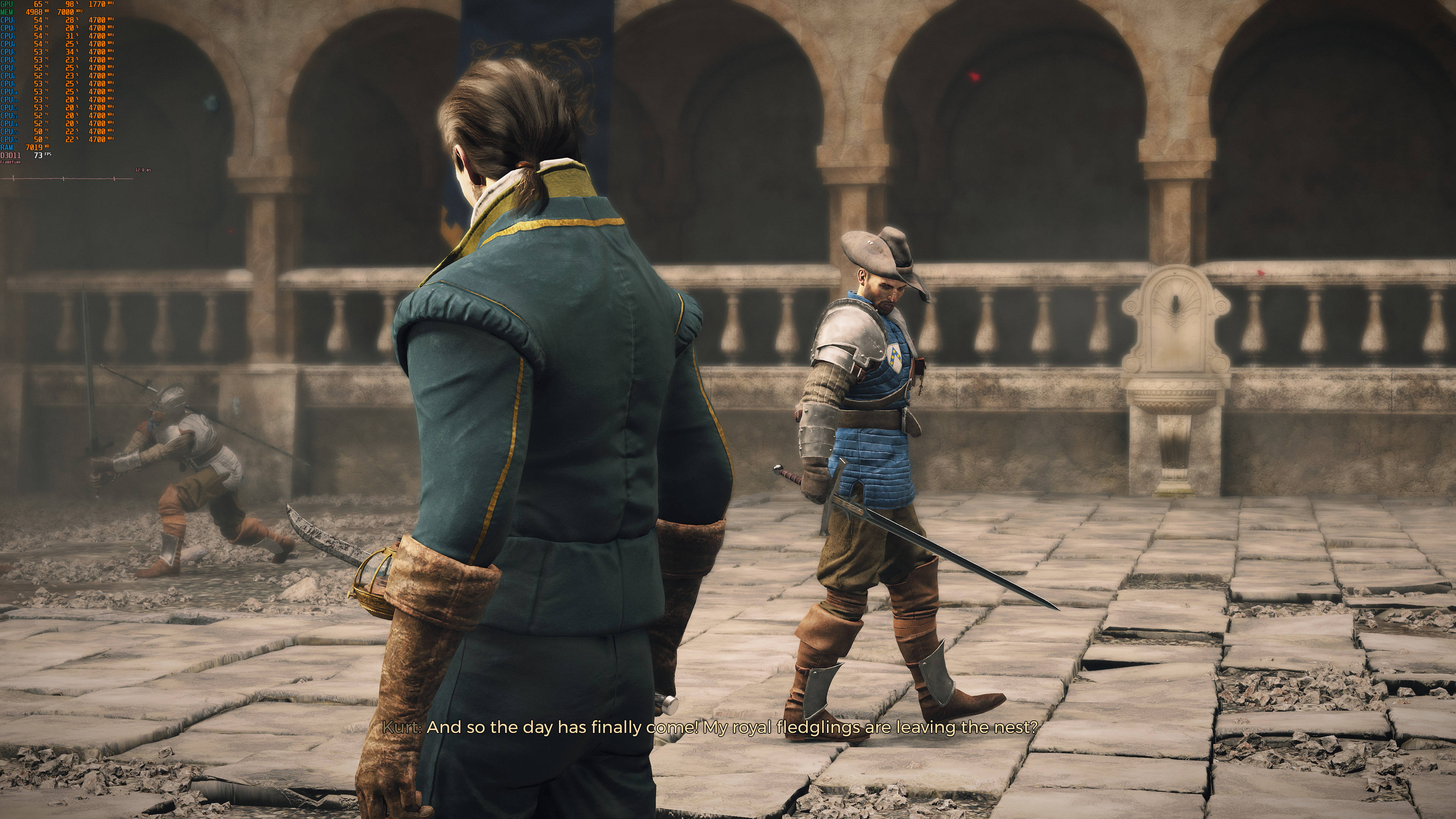 Greedfall 桌布 壁紙 — 三名身穿盔甲的戰士站在一個塵土飛揚的石頭庭院中，庭院有拱形柱廊，在柔和的光線下。