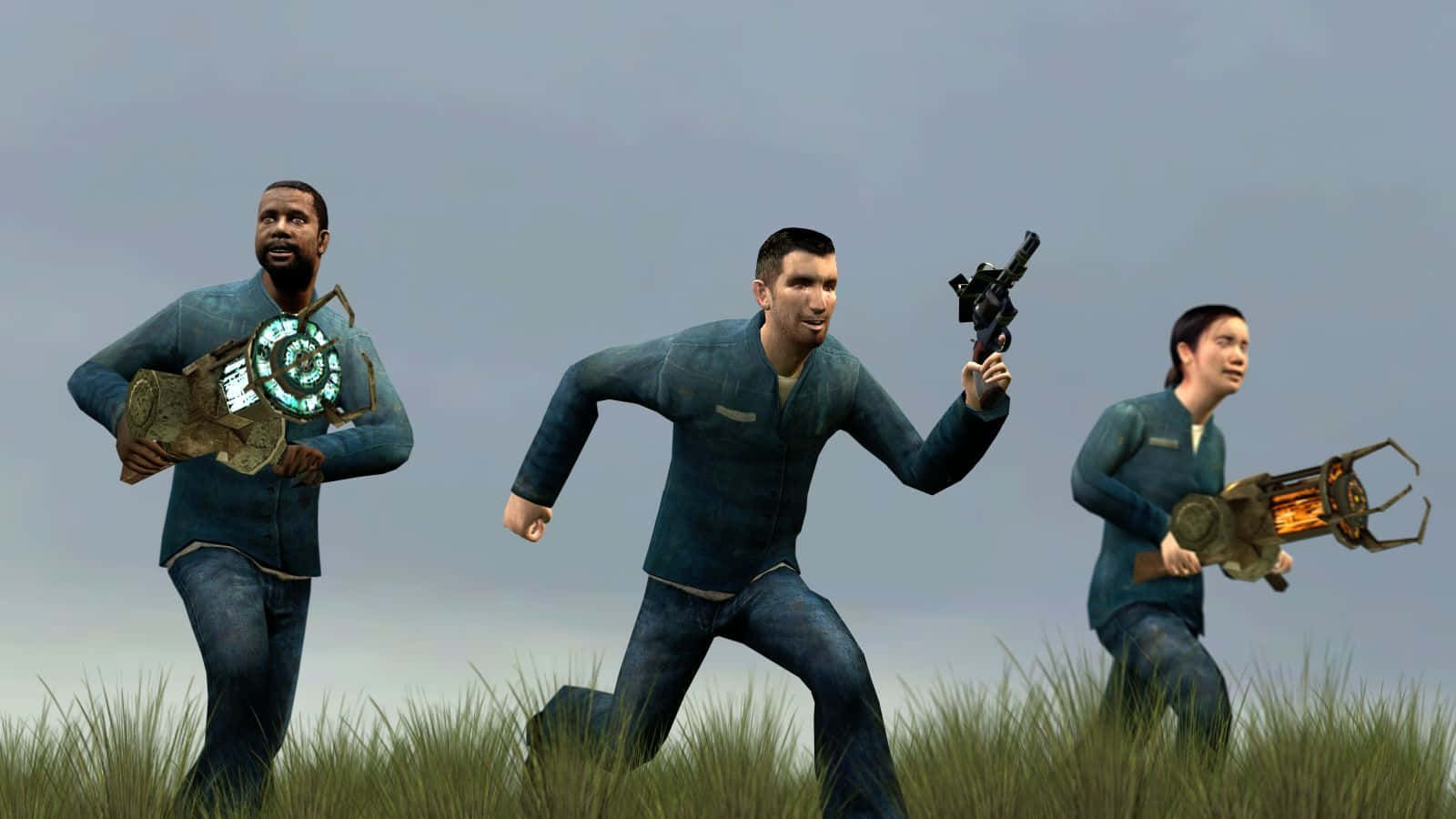 Gaming Mods 桌布 壁紙 — 三名身穿藍色連身工作服的男人在陰天之下，手持未來武器奔馳於草地上。