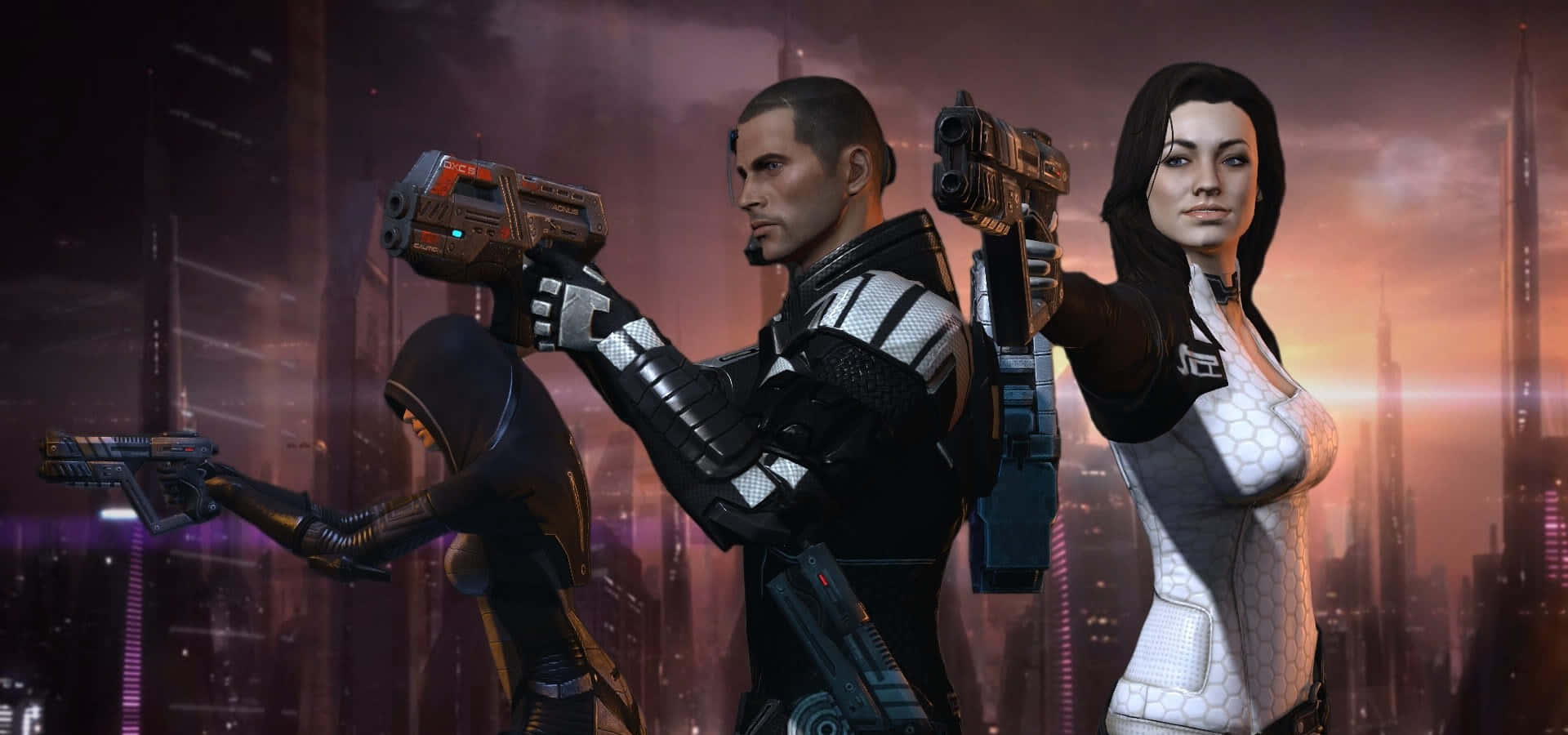 Mass Effect Characters 桌布 壁紙 — 三名身穿裝甲的未來戰士在黃昏時分，將武器瞄準霓虹燈閃爍的賽博龐克城市天際線。