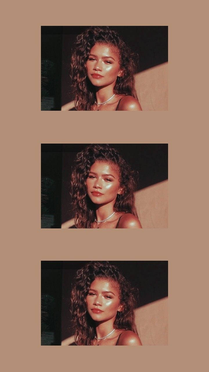 Zendaya 桌布 壁紙 — 三張疊放的肖像照，一個捲髮女人戴著項鍊，背景是溫暖的米色。