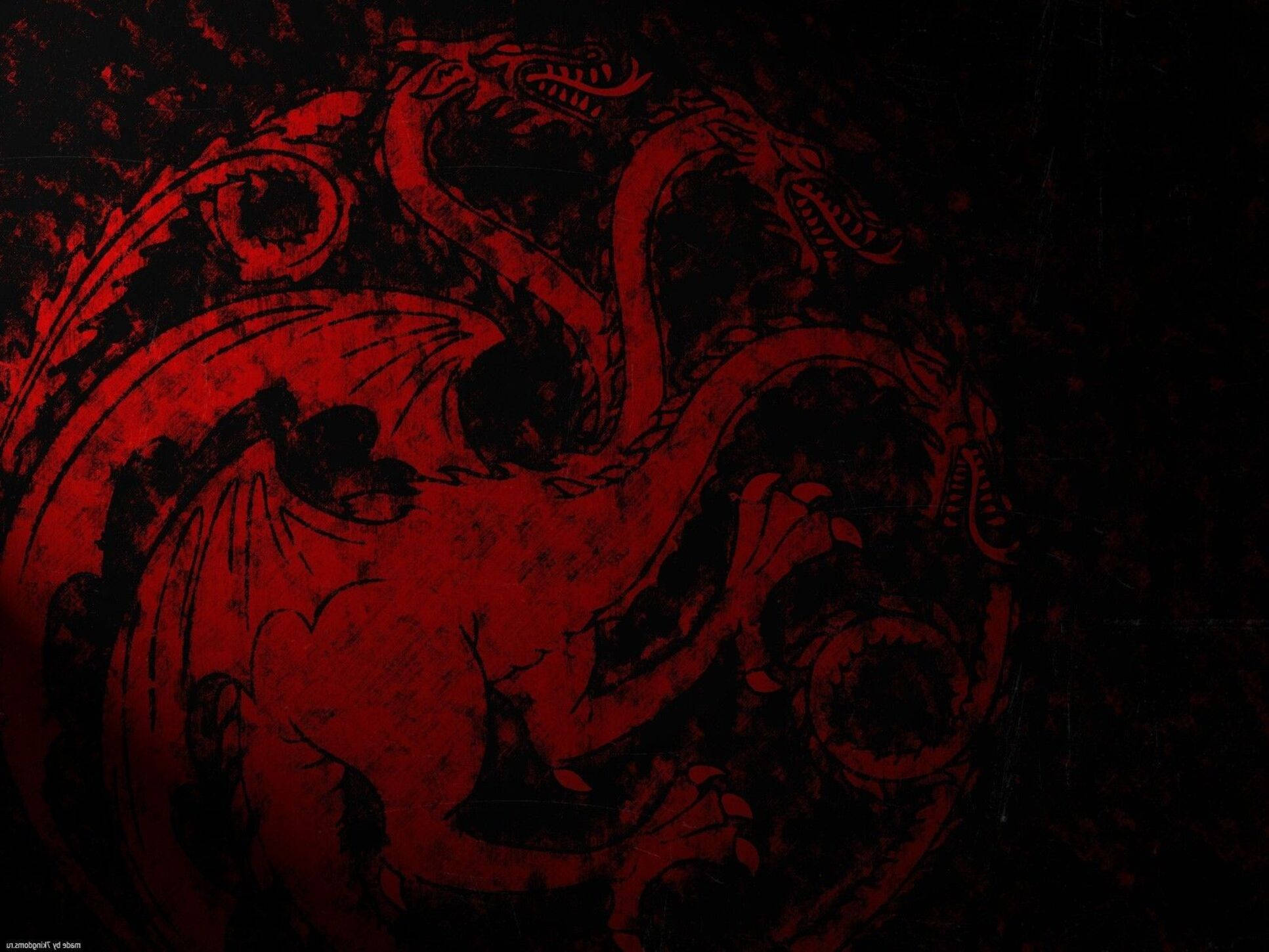 House Targaryen 桌布 壁紙 — 三條兇猛的紅龍在粗糙的黑色背景上威脅性地纏繞，形成一個風格化的紋章徽章。
