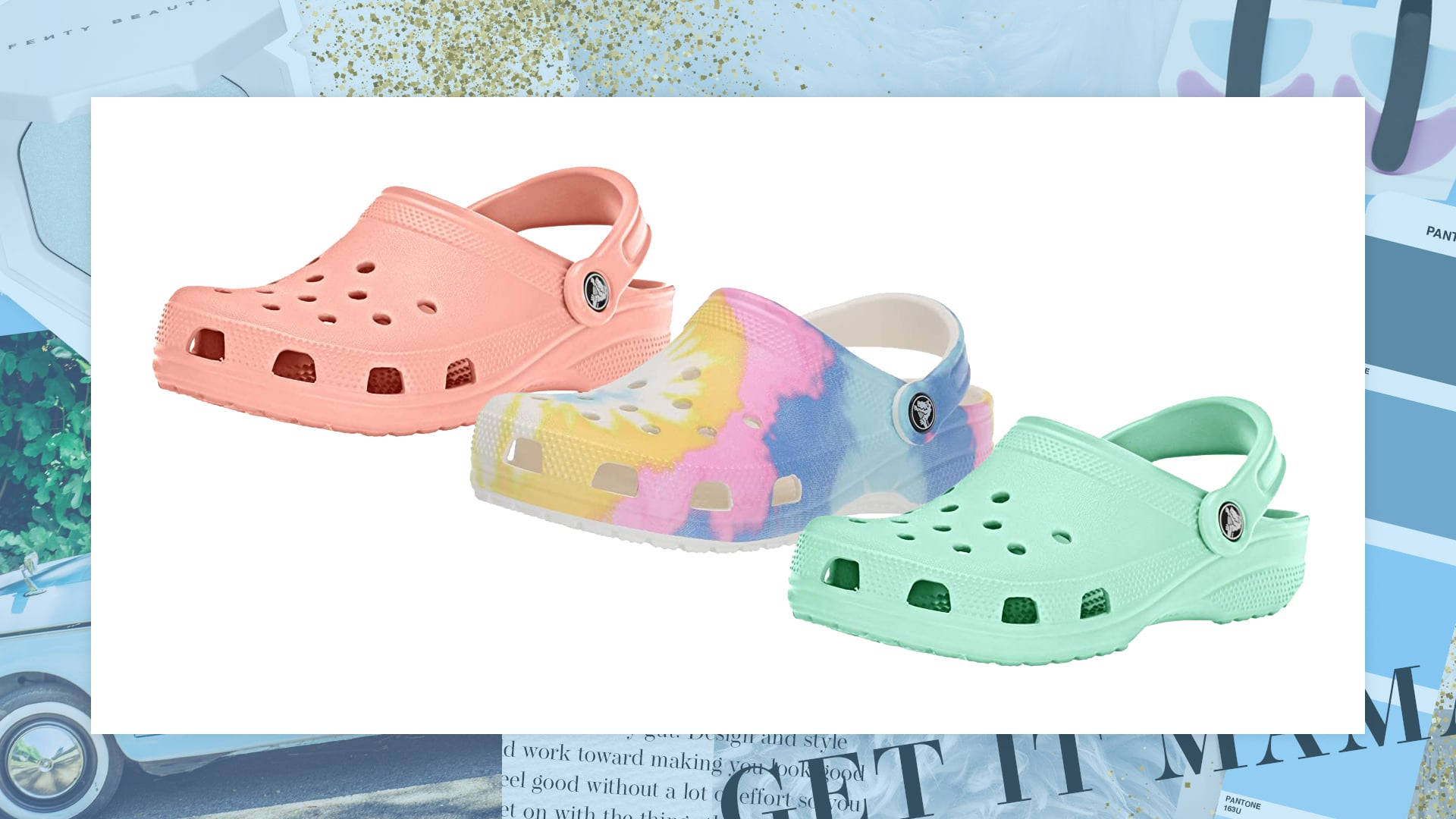 Crocs 桌布 壁紙 — 三款色彩繽紛的Crocs木屐，以粉紅色紮染薄荷色和純色蜜桃色展示在白色背景上。