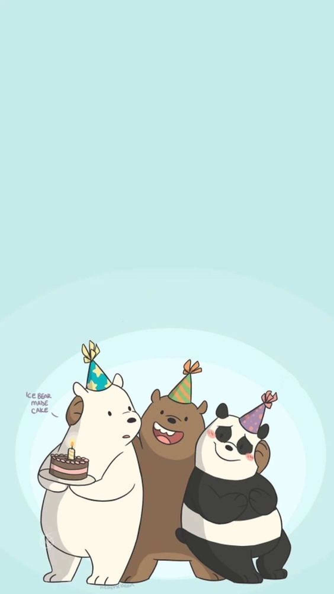 Three Bears 桌布 壁紙 — 三隻卡通熊戴著派對帽，在柔和的藍色背景前慶祝生日蛋糕。
