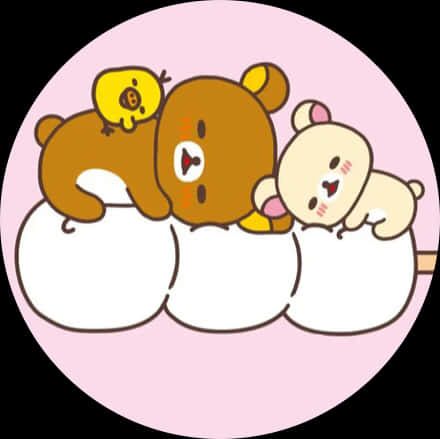 懶懶熊 桌布 壁紙 — 三隻可愛的卡通動物在柔軟的粉紅色背景上依偎在蓬鬆的白雲上。