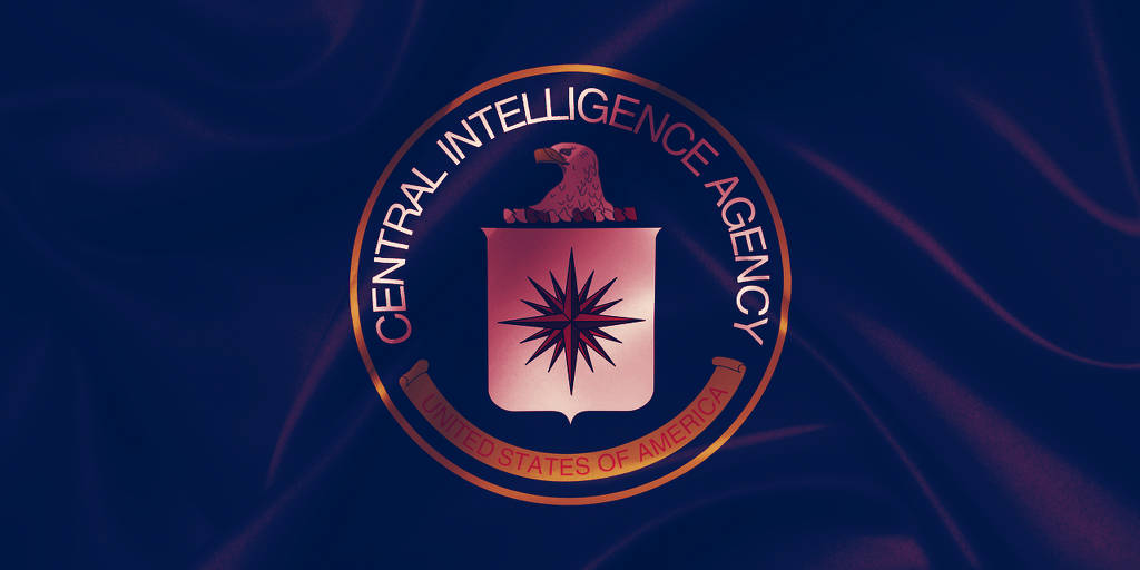 Cia 桌布 壁紙 — 中央情報局的印章在深藍色緞面布料背景上閃耀著金屬光澤。