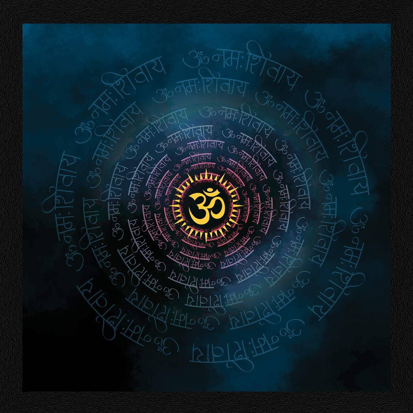 Om Namah Shivaya 桌布 壁紙 — 中央有一個閃耀的金色 Om 符號，周圍環繞著梵文經文的同心圓環，在深藍色的宇宙背景中發光。