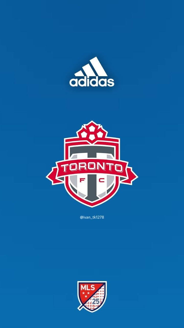 足球 桌布 壁紙 — 乾淨的藍色背景，上面有多倫多FC的隊徽、Adidas標誌和MLS徽章，採用鮮明的白色、紅色和灰色。
