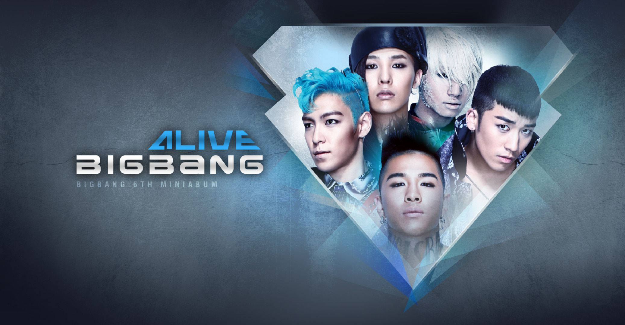 Bigbang 桌布 壁紙 — 五位K-pop偶像以大膽的髮色框在發光的鑽石中，背景為深色紋理。