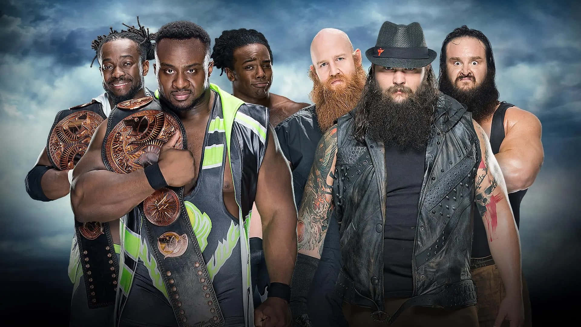 WWE 桌布 壁紙 — 五位肌肉發達的摔角手帶著冠軍腰帶，在暴風雨的天空背景下自信地擺姿勢。