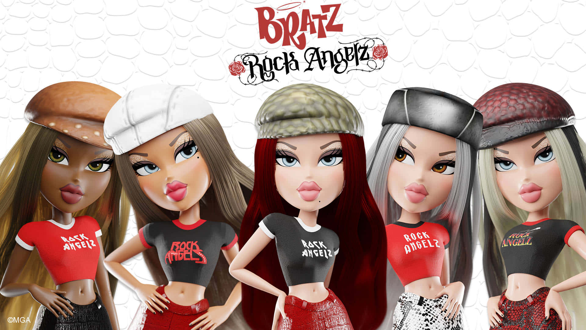 bratz 美學 桌布 壁紙 — 五個Bratz Rock Angels公仔自信地擺姿勢，穿著相配的樂隊T恤和帽子，背景是帶紋理的白色。