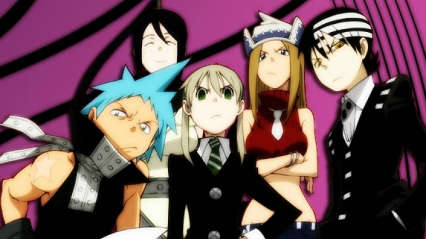 Soul Eater Characters 桌布 壁紙 — 五個動漫角色穿著不同的服裝和表情，站在帶有黑色條紋的鮮豔紫色背景前。