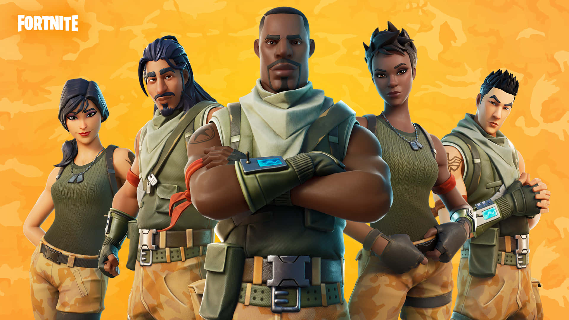 Cooperative Gameplay 桌布 壁紙 — 五個穿著軍裝的Fortnite角色在充滿活力的橙色背景前自信地站立。