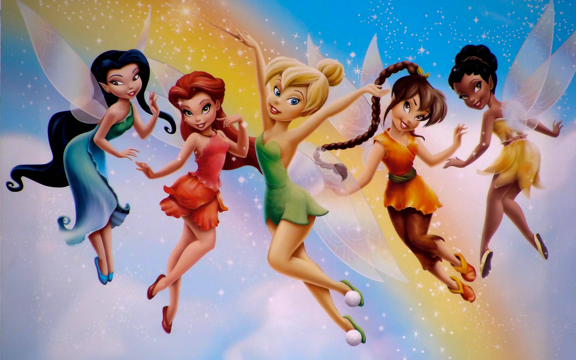 Tinker Bell 桌布 壁紙 — 五個色彩繽紛、擁有半透明翅膀的小仙子，在閃爍的彩虹天空下快樂飛翔。