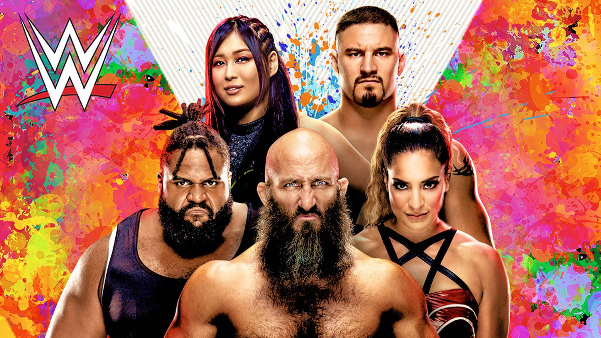 nxt 桌布 壁紙 — 五名WWE摔角手在充滿活力的彩色油漆飛濺背景和WWE標誌前激烈擺姿勢。