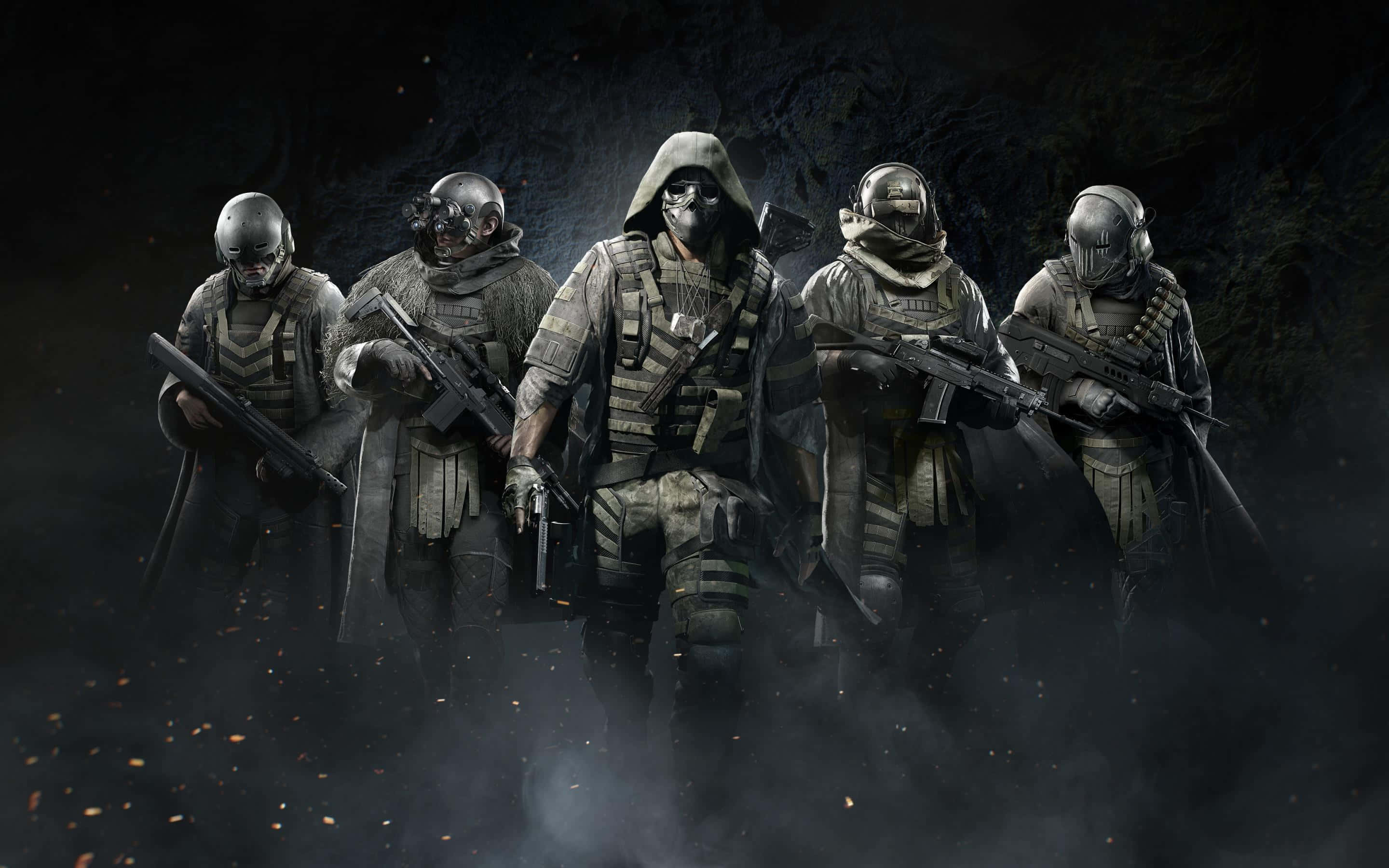 Ghost Recon 桌布 壁紙 — 五名戴面具的士兵身穿戰術裝備，站在黑暗煙霧彌漫的環境中，火花四濺。