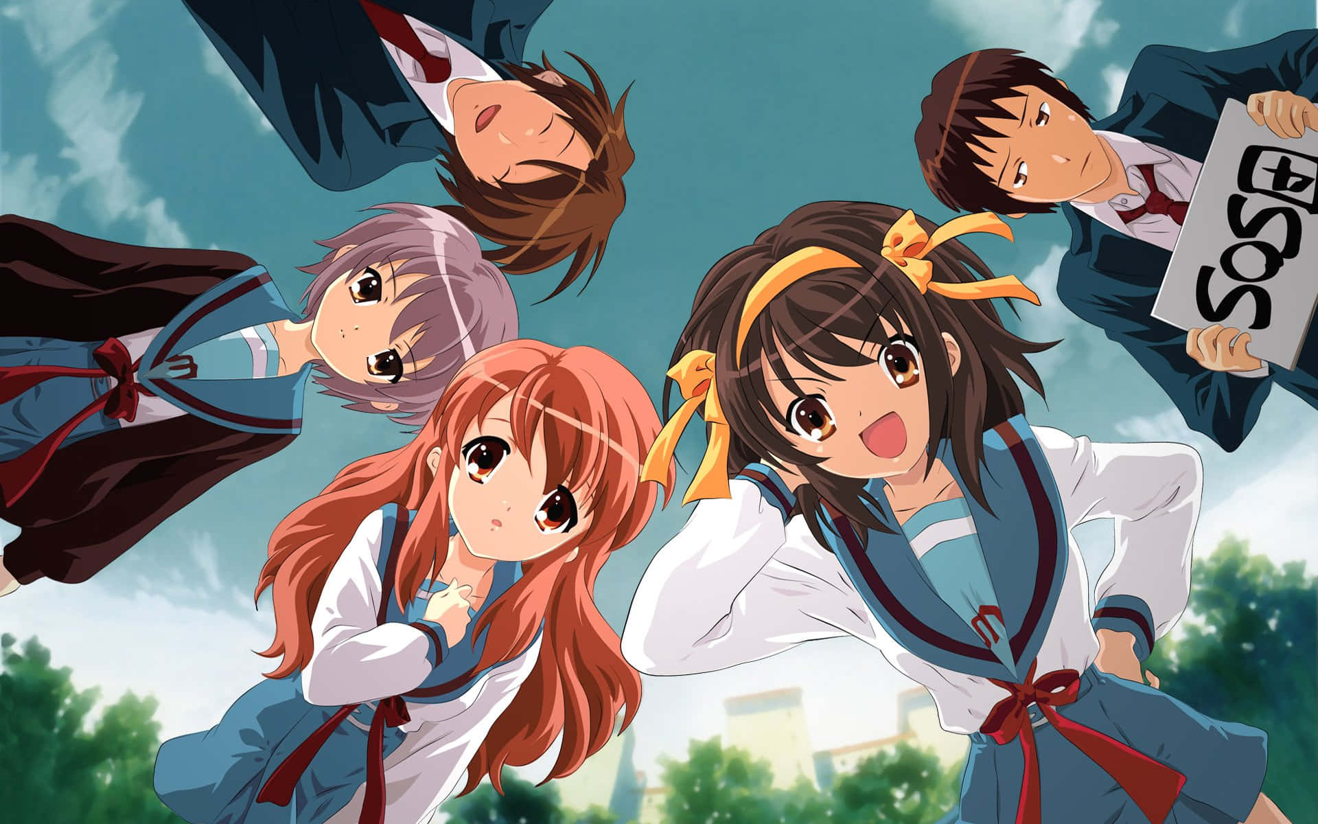 The Melancholy Of Haruhi Suzumiya 桌布 壁紙 — 五名穿著校服的動漫學生在晴朗藍天和蓬鬆雲朵中快樂地漂浮。