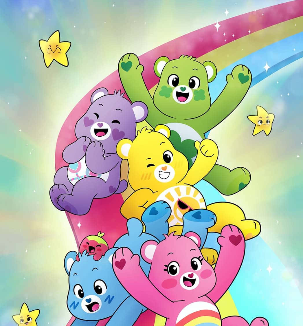 彩虹熊 桌布 壁紙 — 五隻色彩繽紛的Care Bears快樂地堆疊在彩虹上，周圍有微笑的星星漂浮。