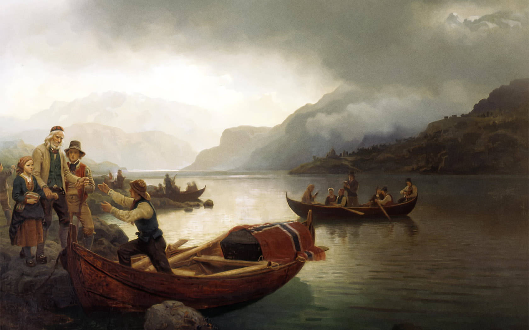 Norway 桌布 壁紙 — 人們在木船上聚集於霧氣瀰漫的峽灣，背景是崎嶇的山脈和陰天。