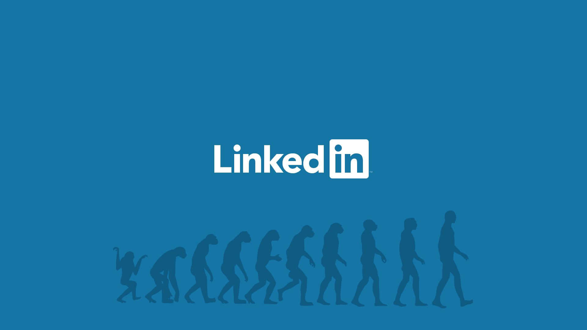 Linkedin 桌布 壁紙 — 人類進化的剪影在純藍色背景上，在LinkedIn標誌下行走。