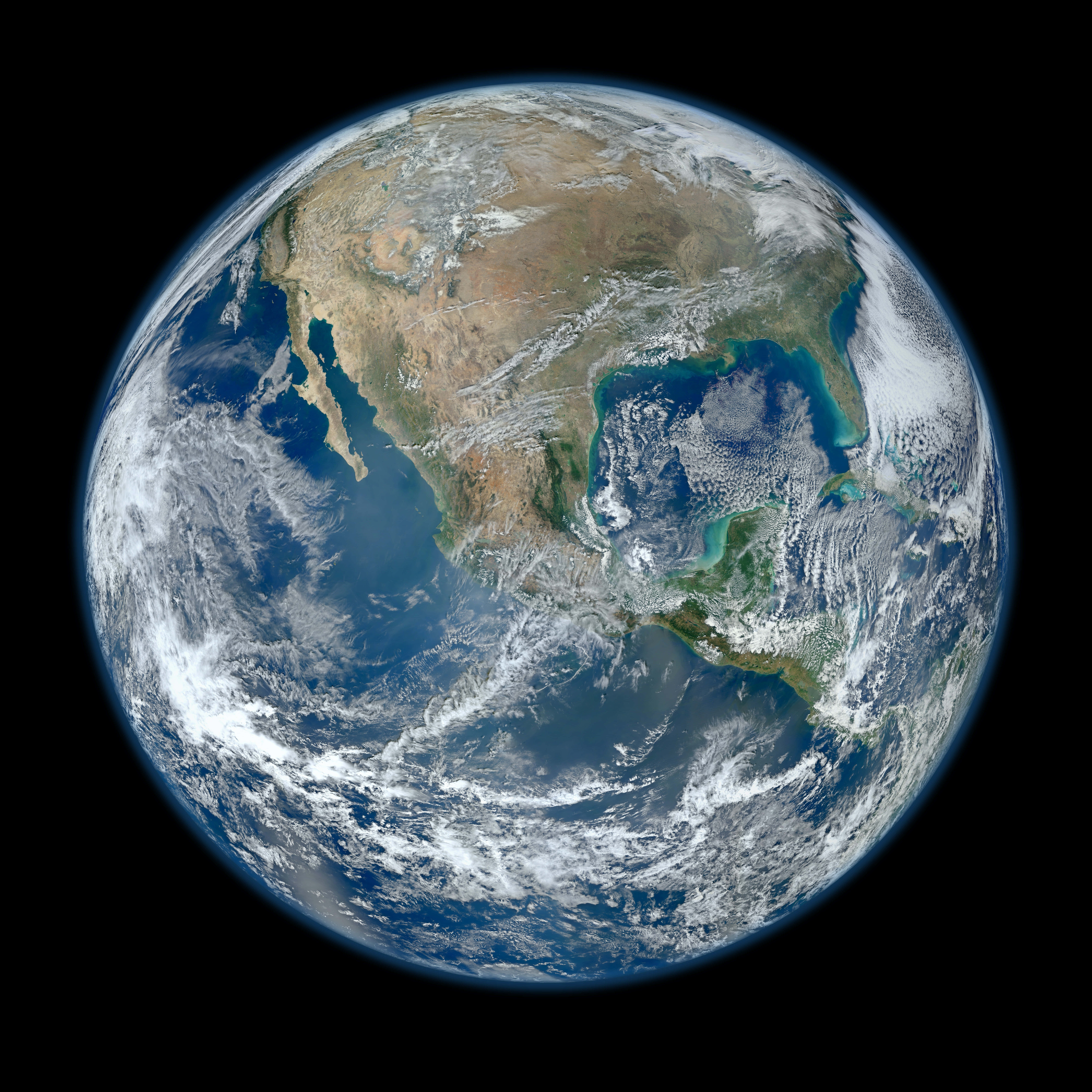 planet earth 桌布 壁紙 — 令人驚嘆的地球衛星圖像，展示北美洲及周圍海洋，深藍色海水上盤旋著白色雲層。