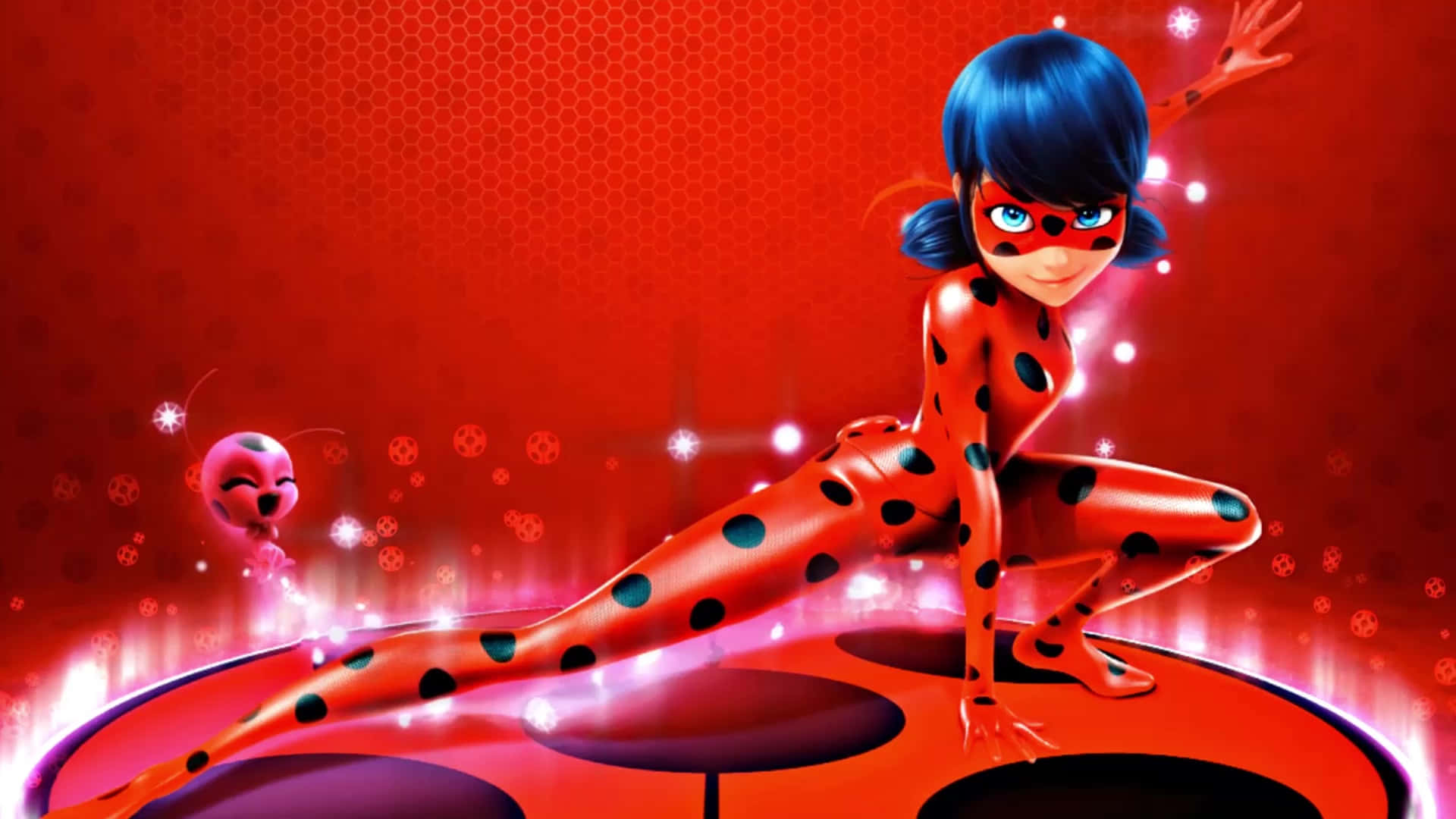 以《Miraculous》的奇幻視角，享受巴黎之美 壁紙