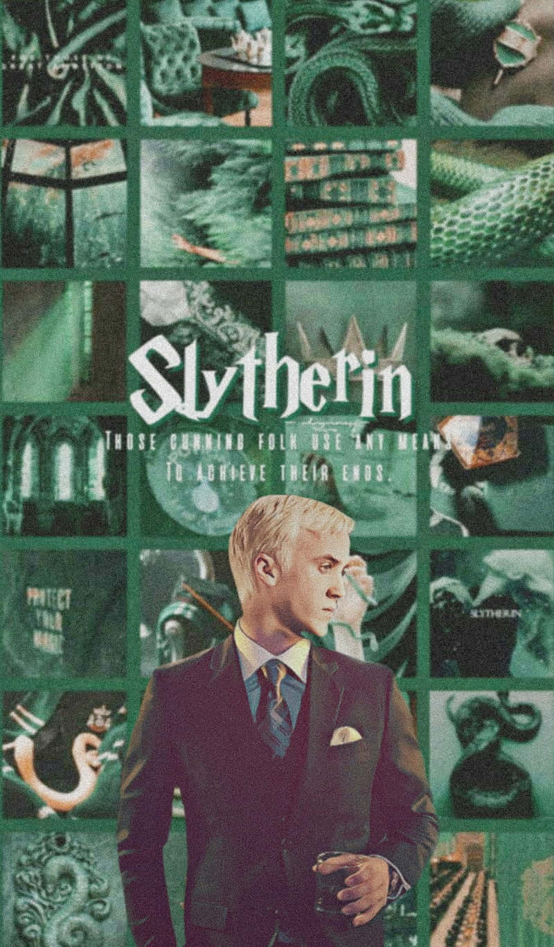 Slytherin Phone 桌布 壁紙 — 以史萊哲林為主題的圖像拼貼，中央是穿著西裝的跩哥·馬份，周圍環繞著綠色調的魔法元素和文字。