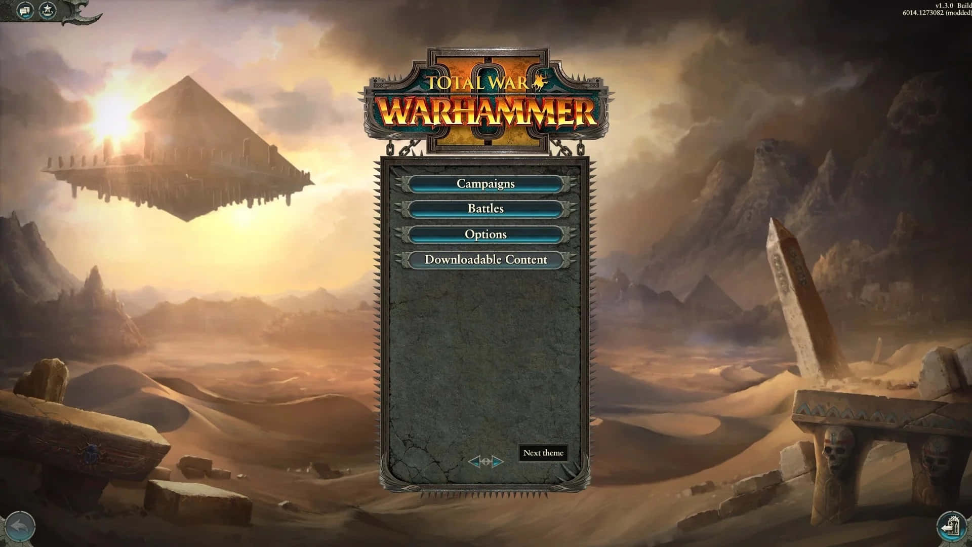 HD Total War Warhammer Ii 桌布 壁紙 — 以沙漠景觀為背景的《全軍破敵：戰鎚》奇幻遊戲選單，其中有浮動金字塔和骷髏裝飾的廢墟。