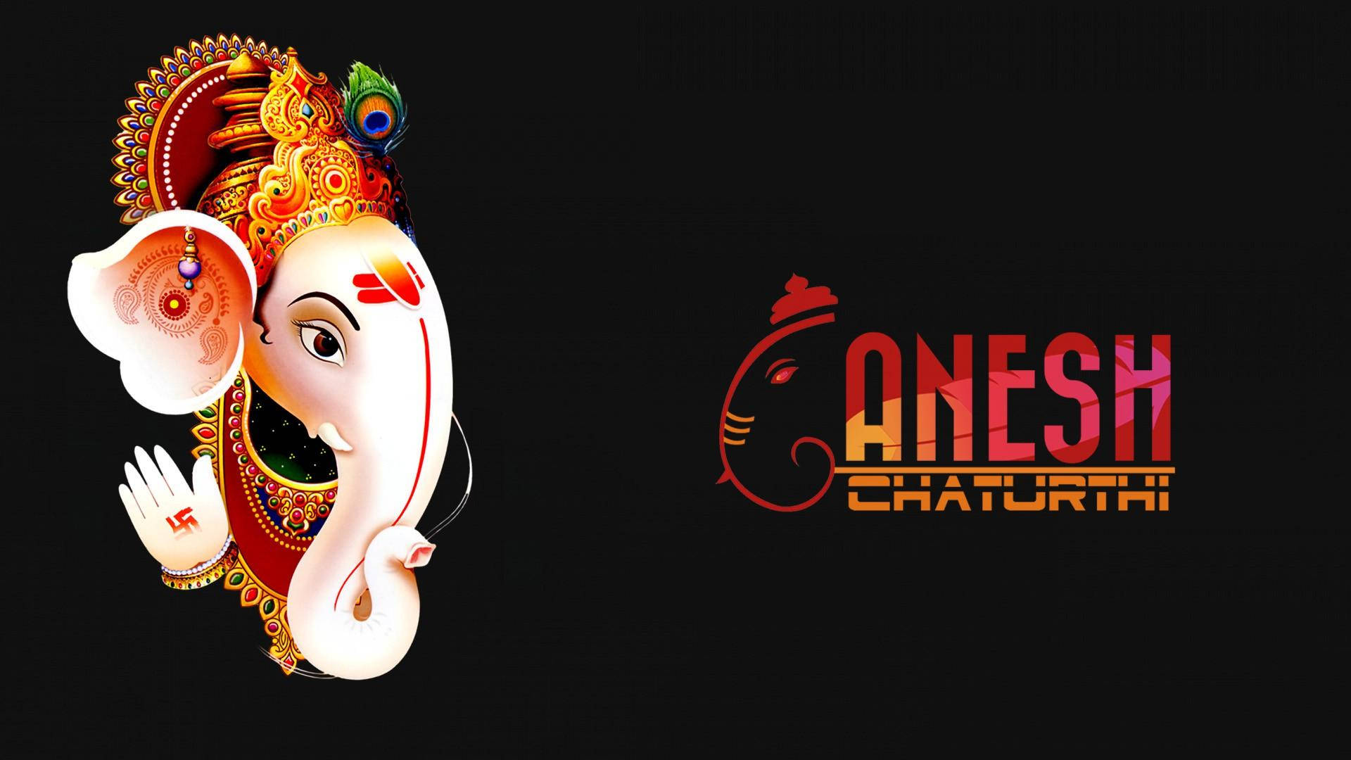 Ganesh 桌布 壁紙 — 以黑色背景襯托，帶有華麗皇冠和彩色圖案的象頭神 Lord Ganesha 的鮮豔數位插圖，並附有 'Ganesh Chaturthi' 文字。