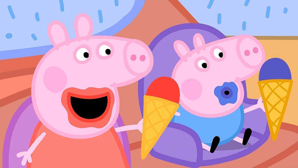 Peppa Pig Funny 桌布 壁紙 — 佩佩豬和她的弟弟喬治坐在紫色椅子上，在藍天下開心地吃著甜筒，天空正下著雨滴。