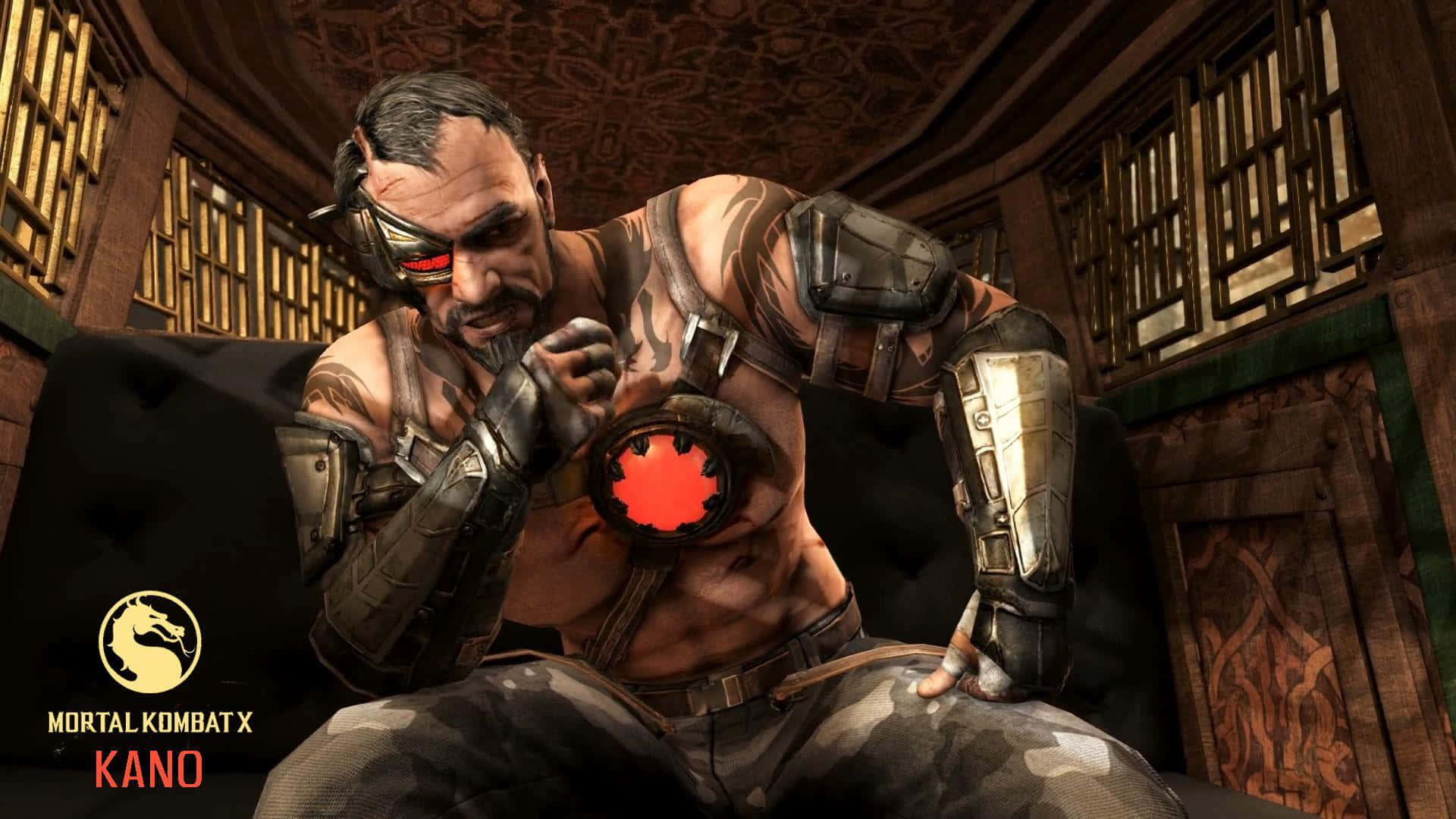 Mortal Kombat Kano 桌布 壁紙 — 來自《真人快打X》的肌肉發達的卡諾，威嚇地坐在昏暗華麗房間中的王座式椅子上，帶有發光的紅眼和胸部標誌。
