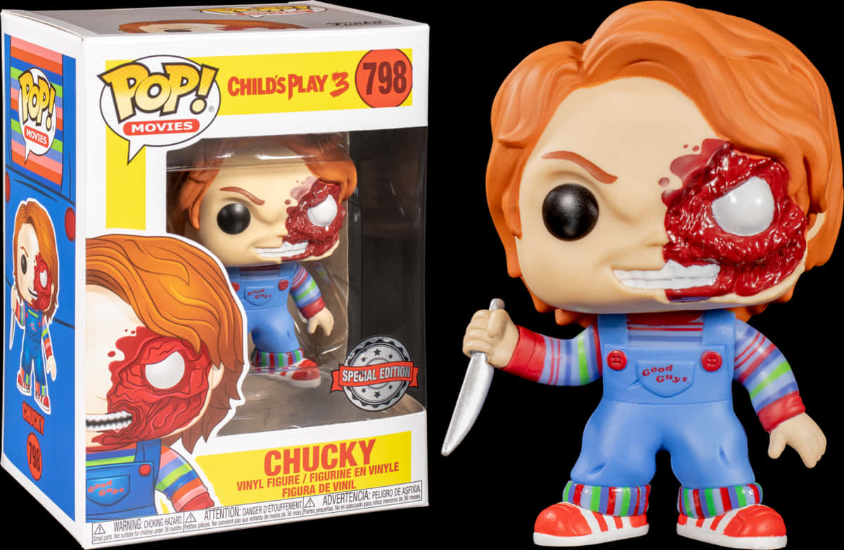 鬼娃恰吉 桌布 壁紙 — 來自《靈異入侵3》的Chucky Funko Pop! 乙烯基公仔，帶有血眼和刀，展示在其收藏盒旁邊。