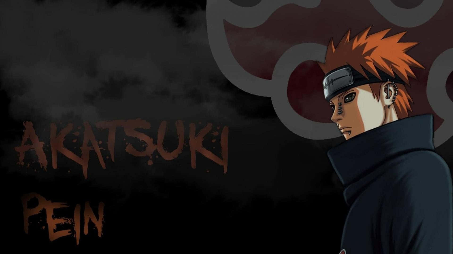 Pain Rinnegan 桌布 壁紙 — 來自曉的動畫角色佩恩以陰影側面站在深色背景前，帶有組織的標誌和名字的粗糙文字。
