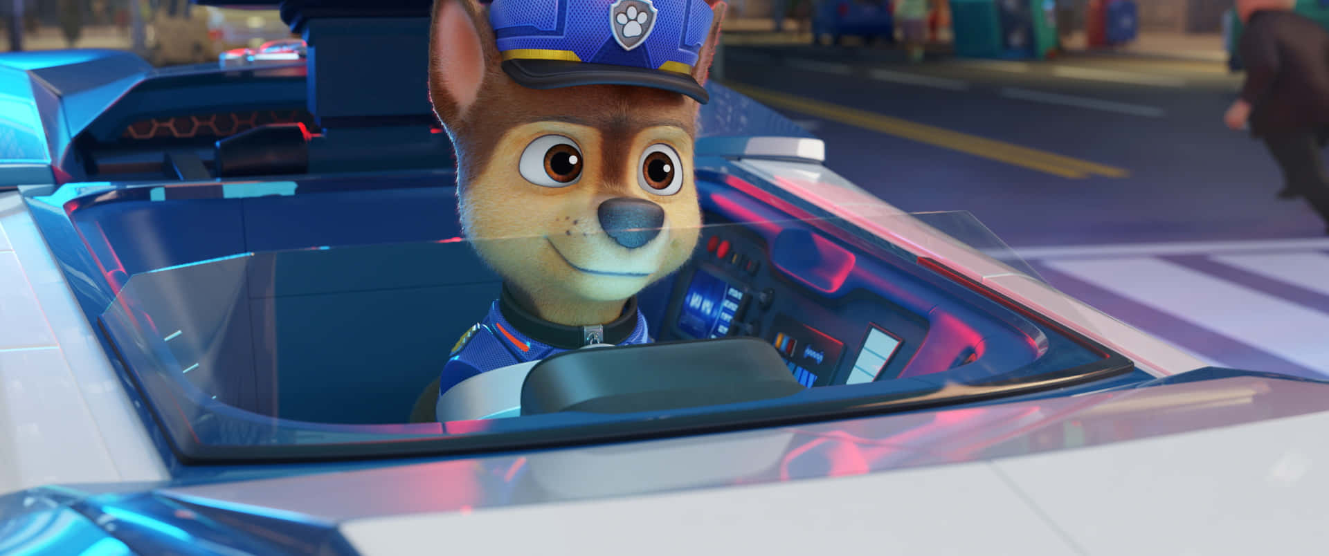 警犬阿奇在他的高科技車中準備行動。