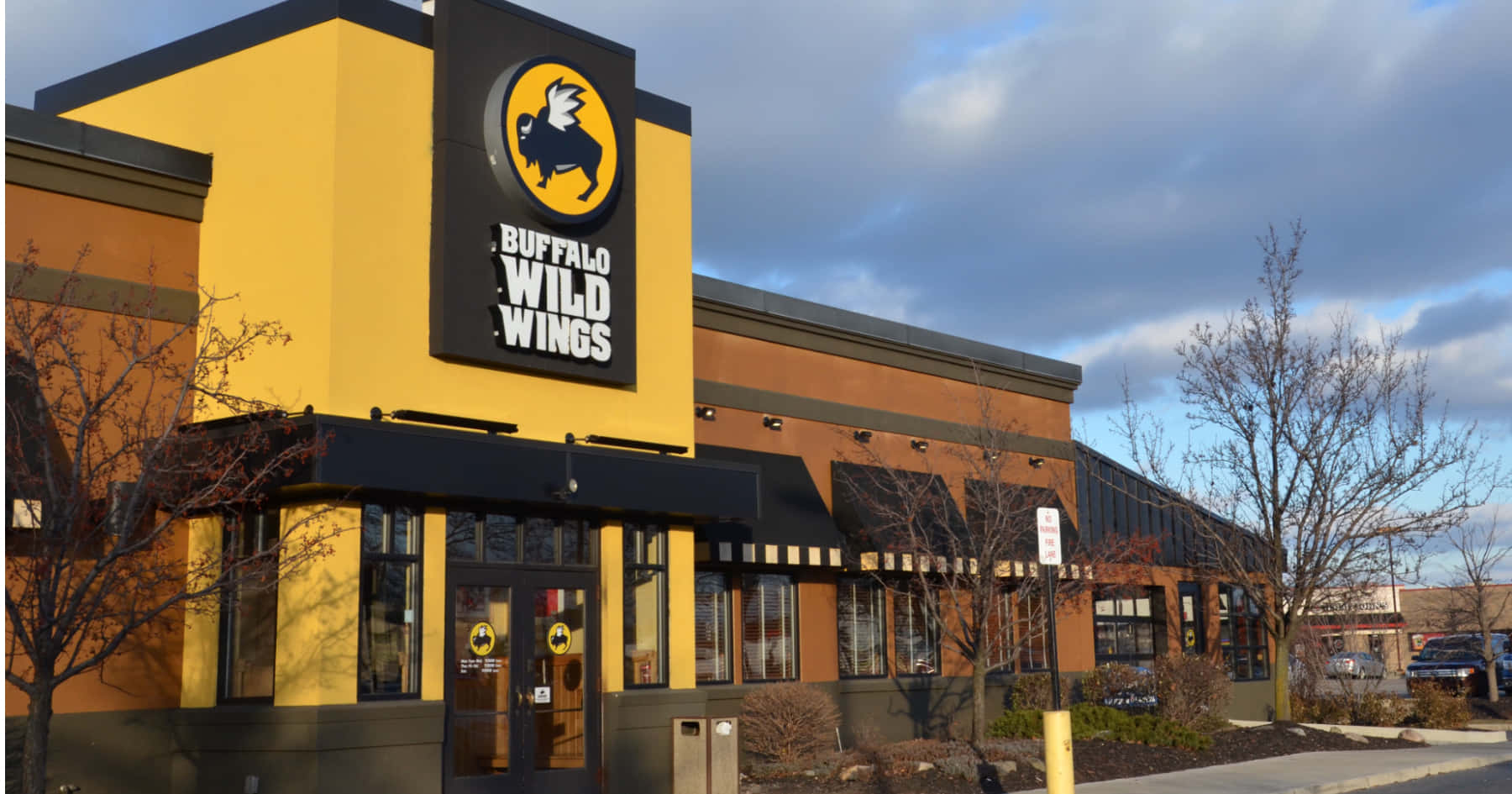 「來點美味的Buffalo Wild Wings犒賞自己吧！」 壁紙