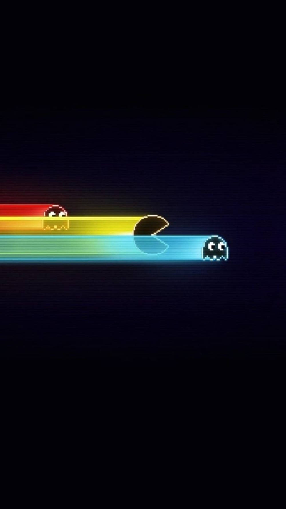 遊戲 桌布 壁紙 — 像素化的 Pacman 和鬼魂在黑暗的螢幕上滑行，留下發光的彩虹軌跡，呈現復古街機風格。
