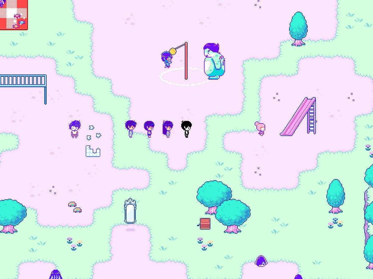 omori 桌布 壁紙 — 像素藝術角色在粉彩色的公園裡打排球，公園裡有樹木、溜滑梯和鞦韆。