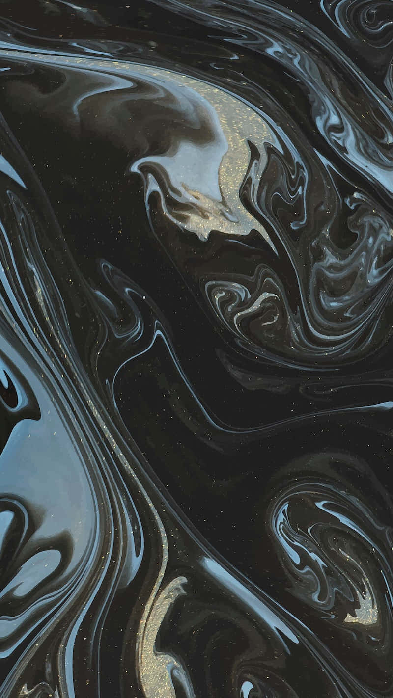Black Phone 桌布 壁紙 — 優雅旋轉的黑色和銀色液體，帶有閃爍的金色點綴，營造出奢華的抽象圖案。