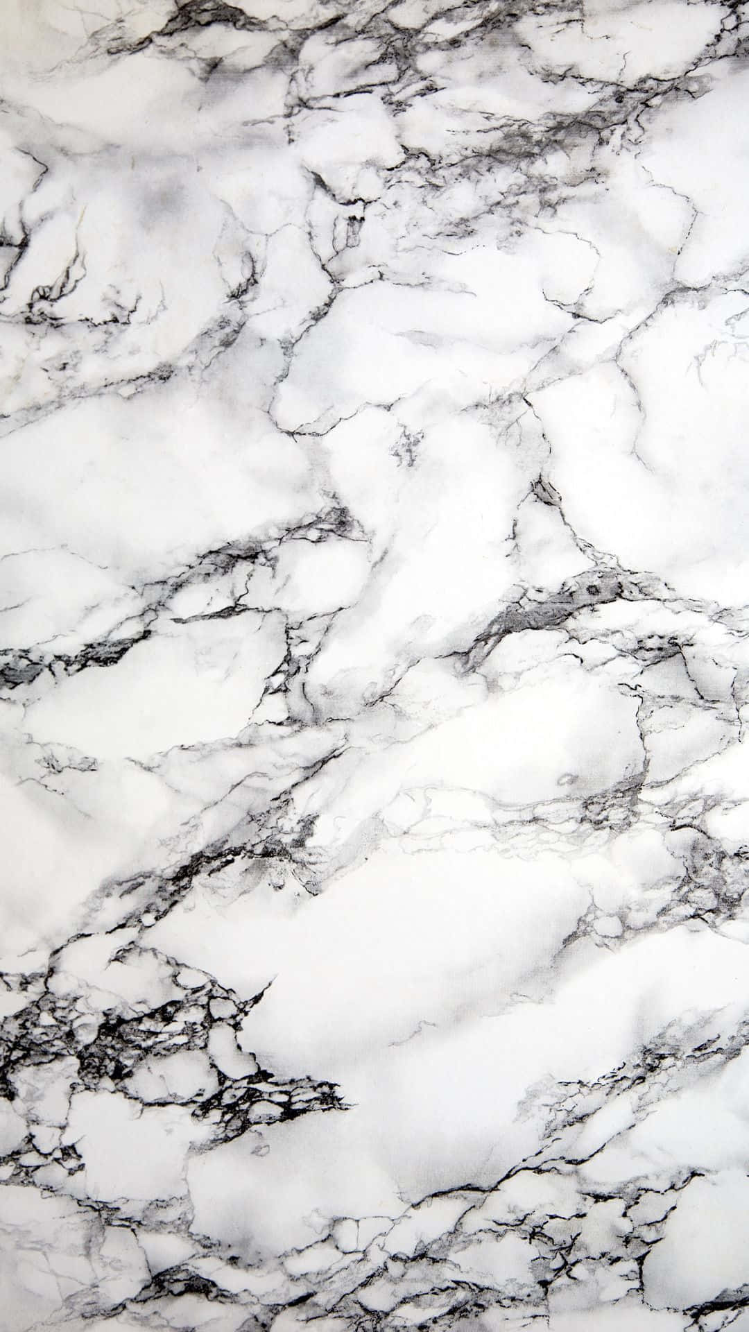 Marble Phone 桌布 壁紙 — 優雅白色大理石的特寫，表面流動著複雜的黑色紋理圖案。