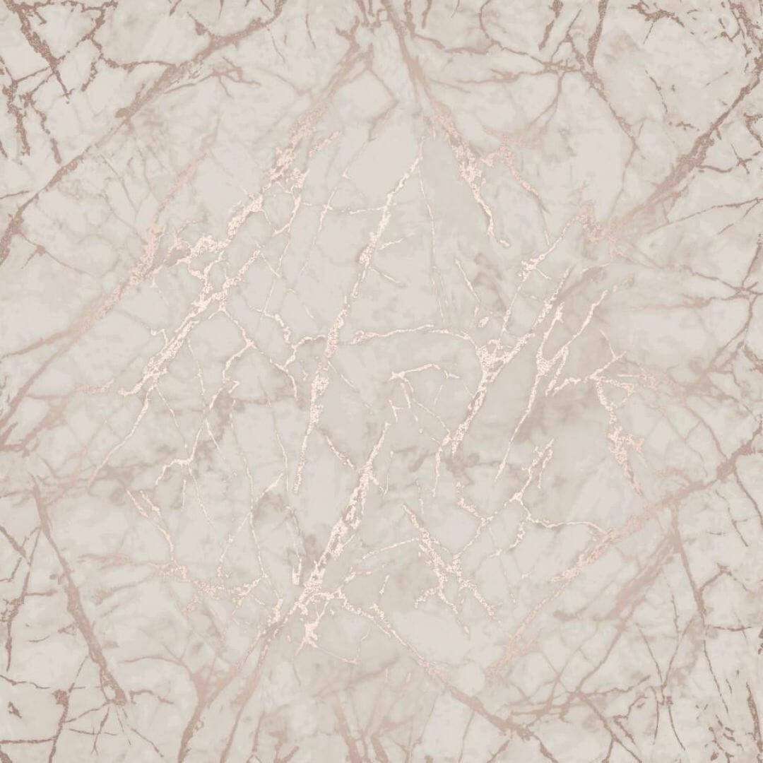 Pink Gold Marble 桌布 壁紙 — 優雅的大理石壁紙，帶有柔軟的灰色底色和閃爍的玫瑰金色紋理，呈現有機分支圖案。