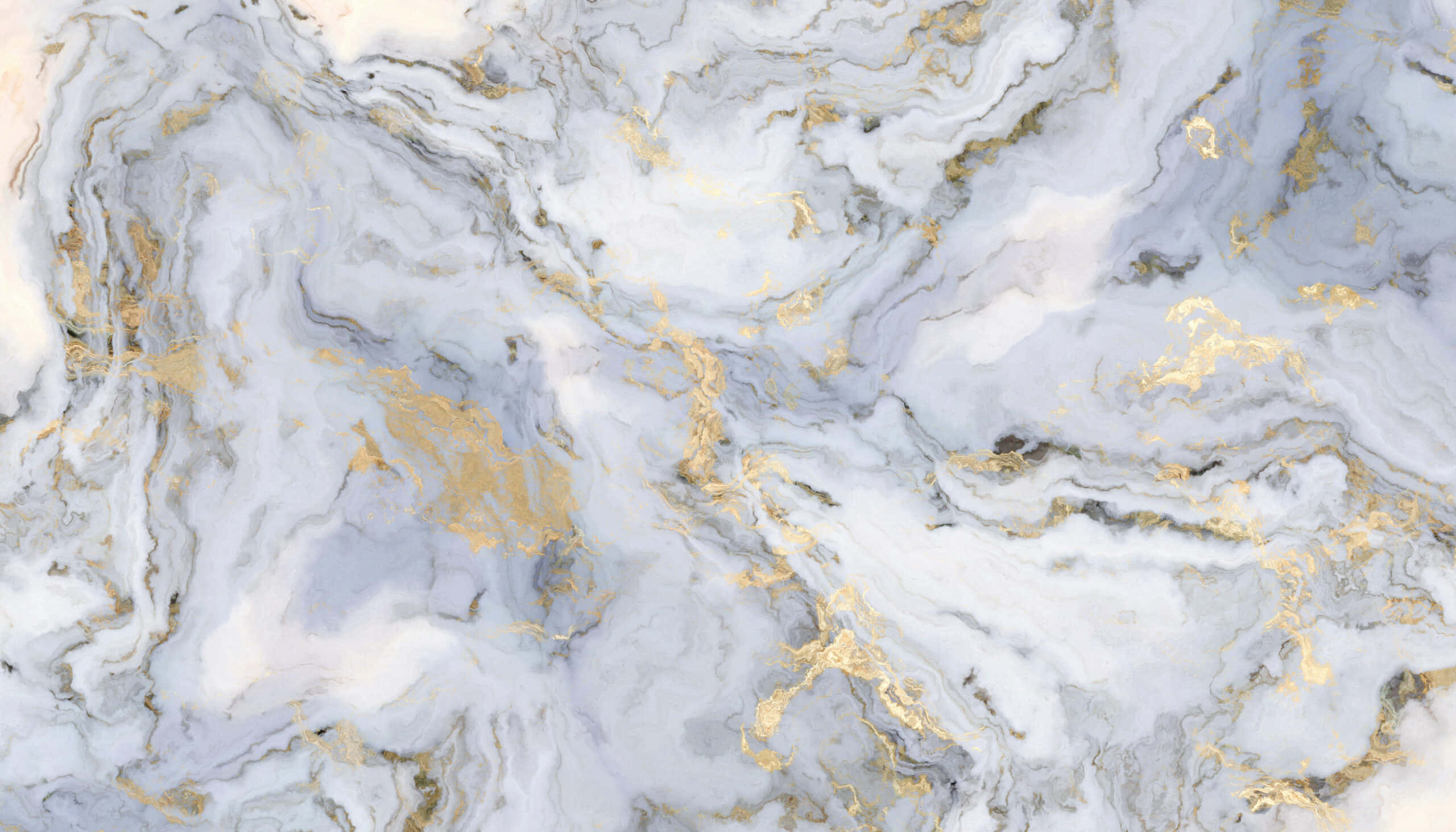 White Marble 桌布 壁紙 — 優雅的漩渦大理石圖案，柔和的灰白色和閃爍的金色紋理在表面流動。