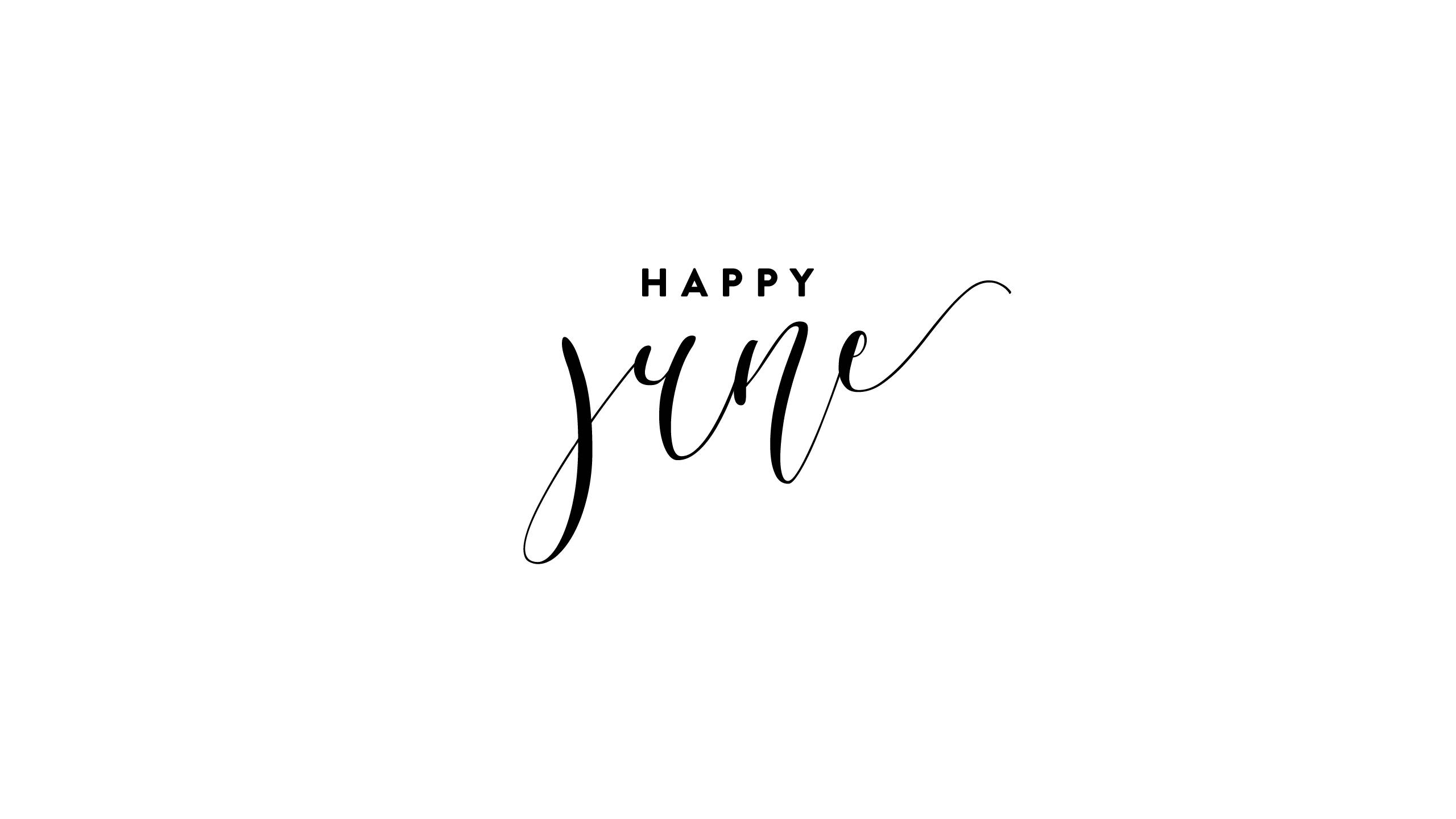 June 桌布 壁紙 — 優雅的黑色字體在潔白背景上寫著 happy june。