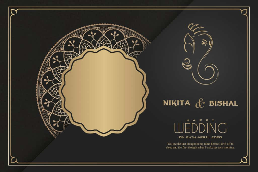 Wedding Album 桌布 壁紙 — 優雅的黑金婚禮邀請函，飾有複雜的曼陀羅圖案和象頭神剪影，附有姓名和日期。