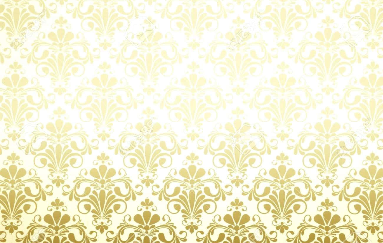 Yellow Pattern 桌布 壁紙 — 優雅金色大馬士革圖案壁紙，在奶油色背景上從淺到深漸變。