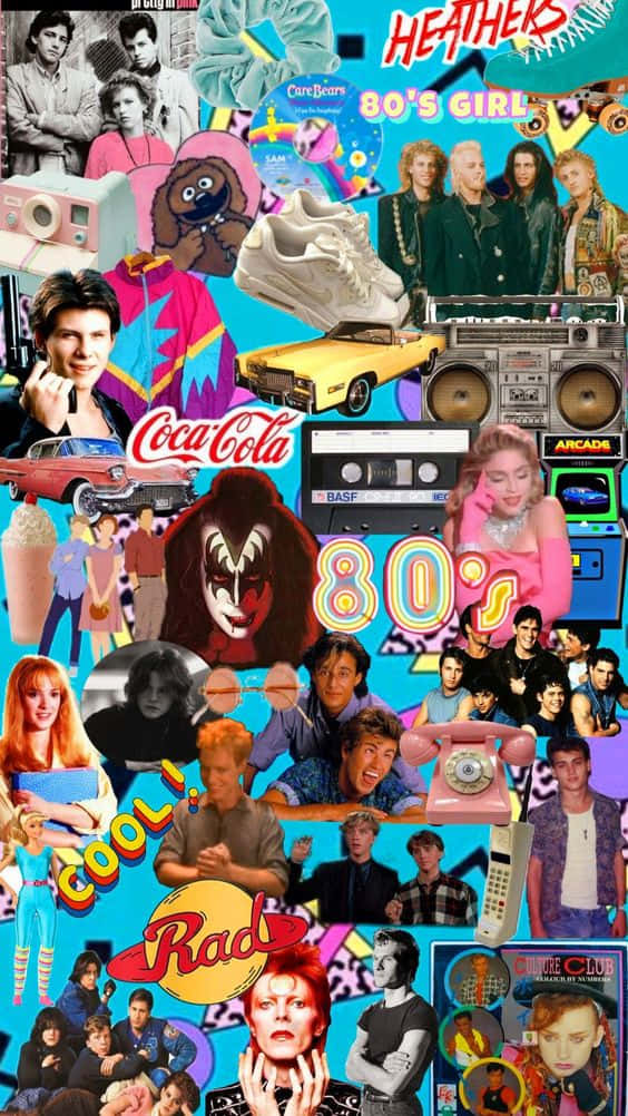 80's 桌布 壁紙 — 充滿活力的80年代流行文化拼貼畫，以標誌性音樂樂隊、復古科技、時尚和名人為特色，背景為明亮的藍色。