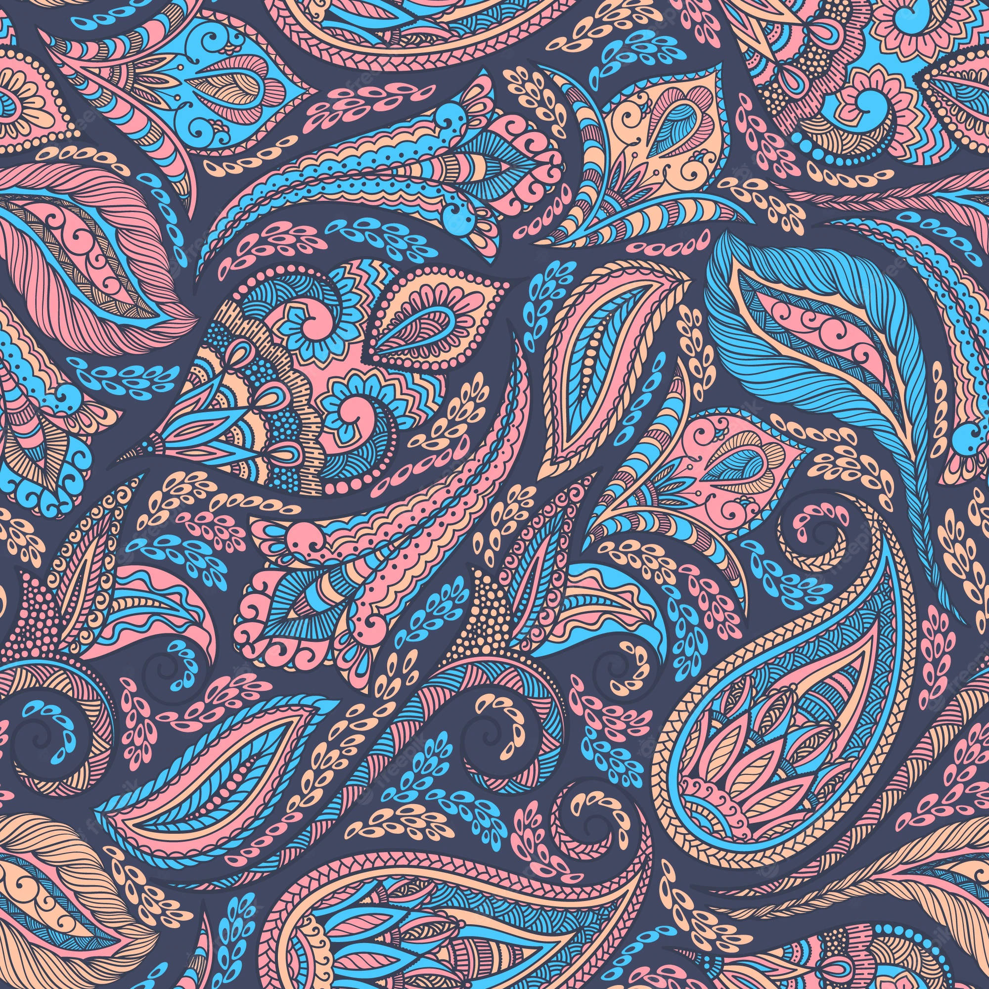Paisley 桌布 壁紙 — 充滿活力的佩斯利圖案，在深海軍藍背景上帶有旋轉的藍色、粉紅色和金色圖案。