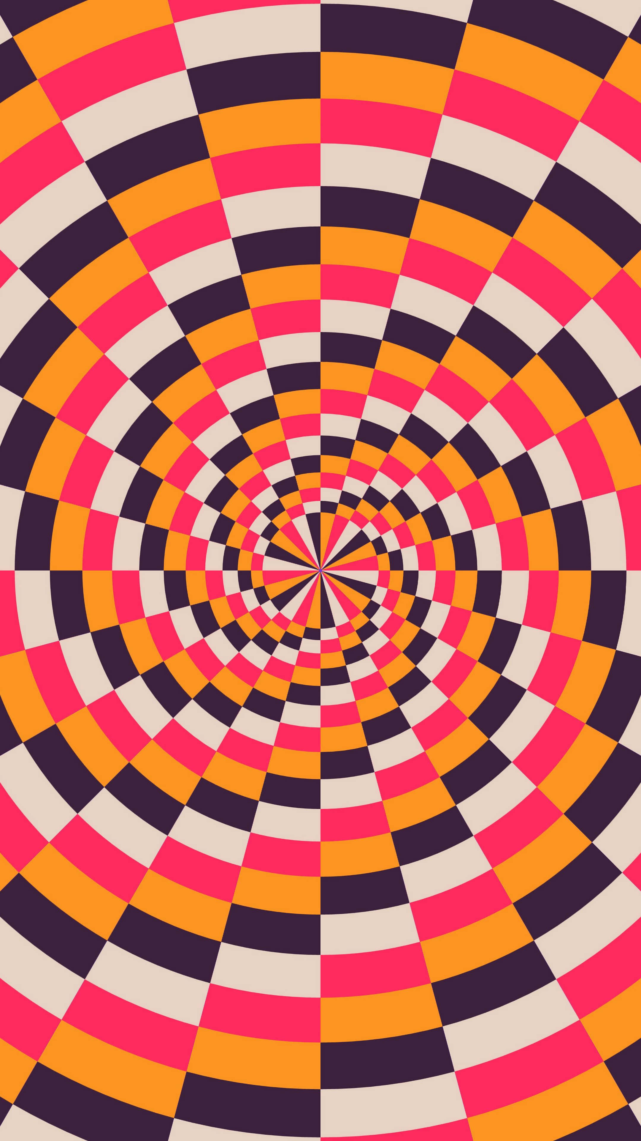Optical Illusions 桌布 壁紙 — 充滿活力的催眠螺旋圖案向外輻射，帶有鮮明的粉紅色、橙色和奶油色幾何條紋，營造出迷人的視錯覺。