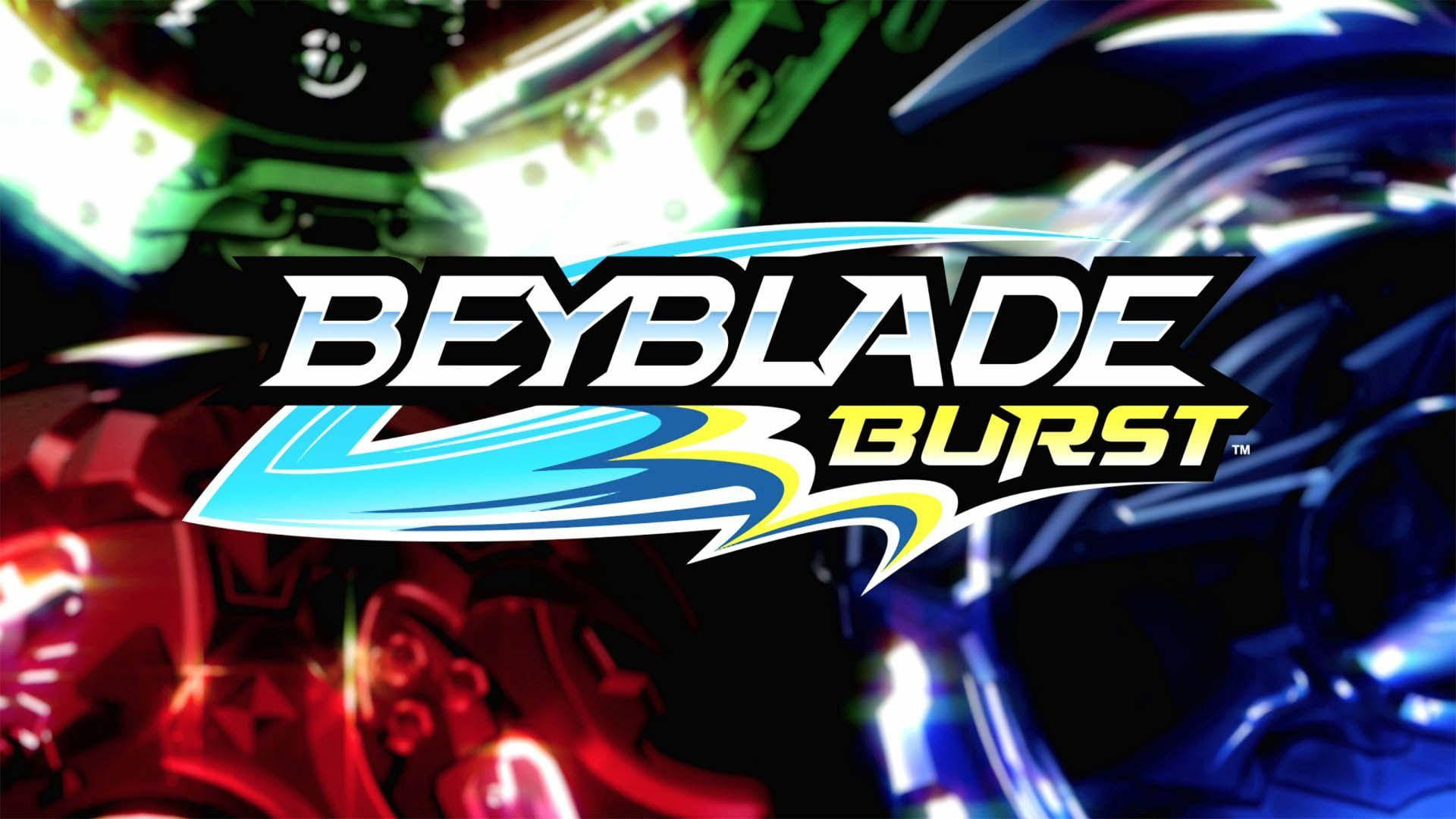 Beyblade 桌布 壁紙 — 充滿活力的動漫風格 Beyblade Burst 標誌，帶有發光的紅色、藍色和綠色旋轉陀螺，動態十足。