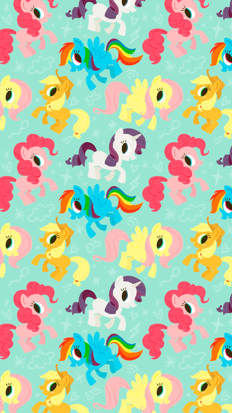 Mlp Phone 桌布 壁紙 — 充滿活力的圖案，色彩繽紛的卡通小馬在淺青綠色背景上跳舞，帶有微妙的雲朵圖案。